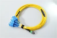 8 CORE SC থেকে MTP MPO ফাইবার প্যাচ কর্ড
